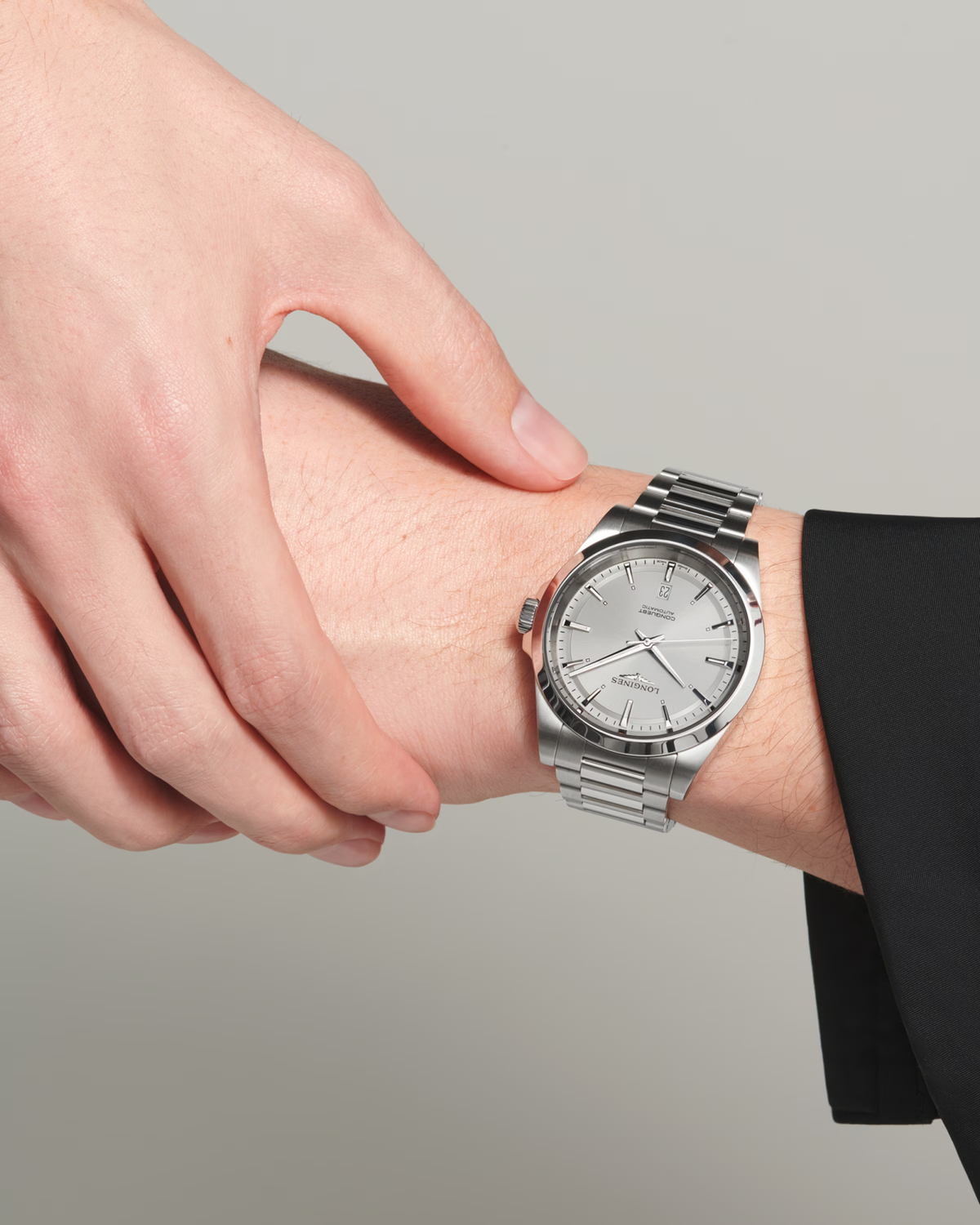 Longines Conquest 41.00mm Automatic Sunray silver Dial Stainless Steel Bracelet Watch