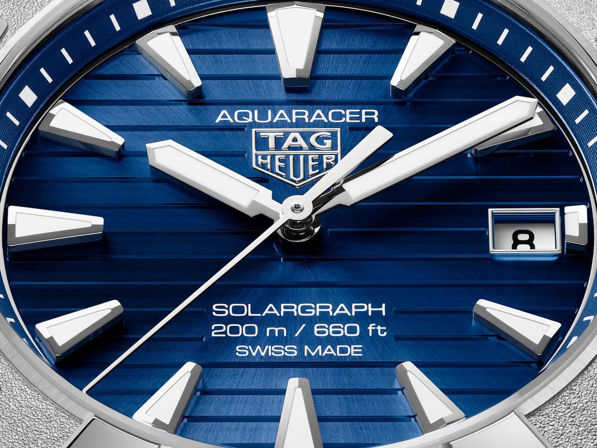 TAG Heuer Aquaracer 40mm Solargraph Blue Sunray brushed Dial Silver Steel Watch