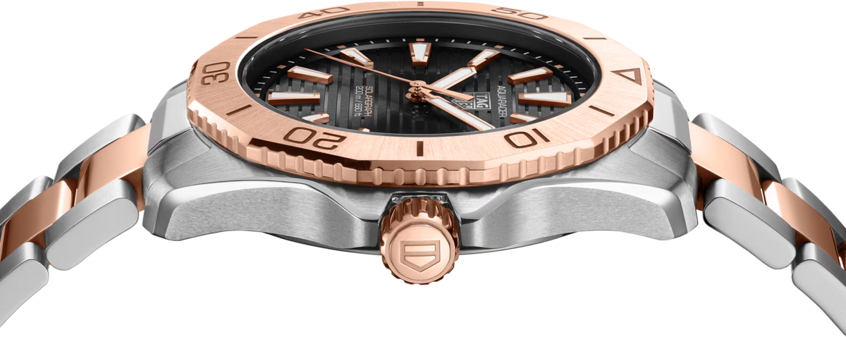 TAG Heuer Aquaracer 40mm Solargraph Black Sunray brushed Dial Silver & gold Steel plated Watch