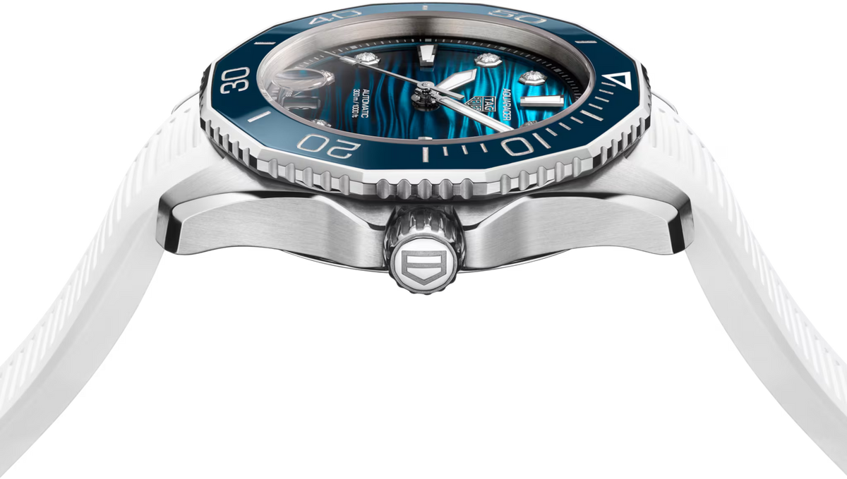 TAG Heuer Aquaracer 36mm Automatic Blue Sunray brushed Dial White Rubber Watch