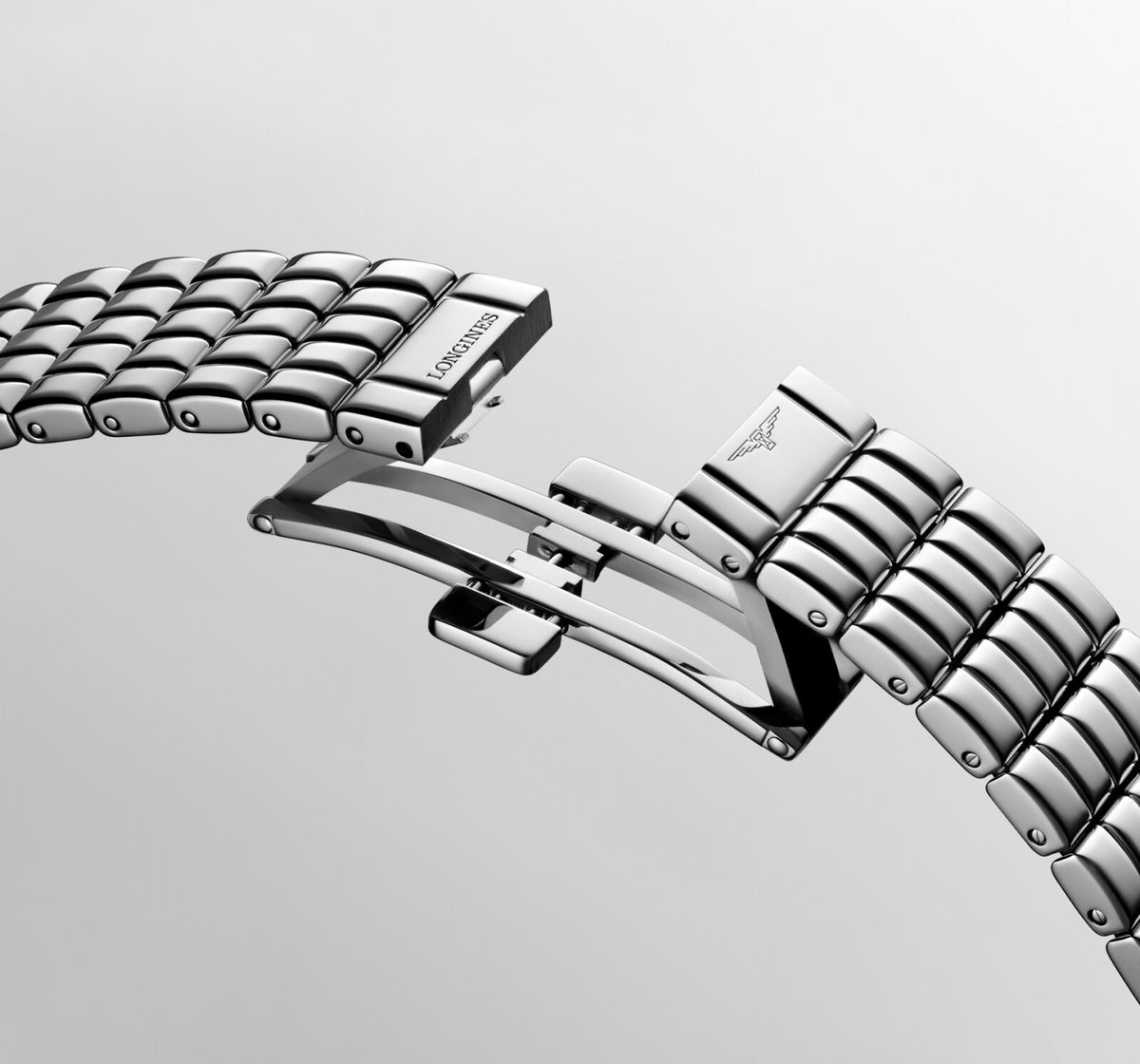 Longines Mini DolceVita 21.50 x 29.00mm Quartz Snow-set & White mother-of-pearl Dial Stainless Steel Bracelet Watch