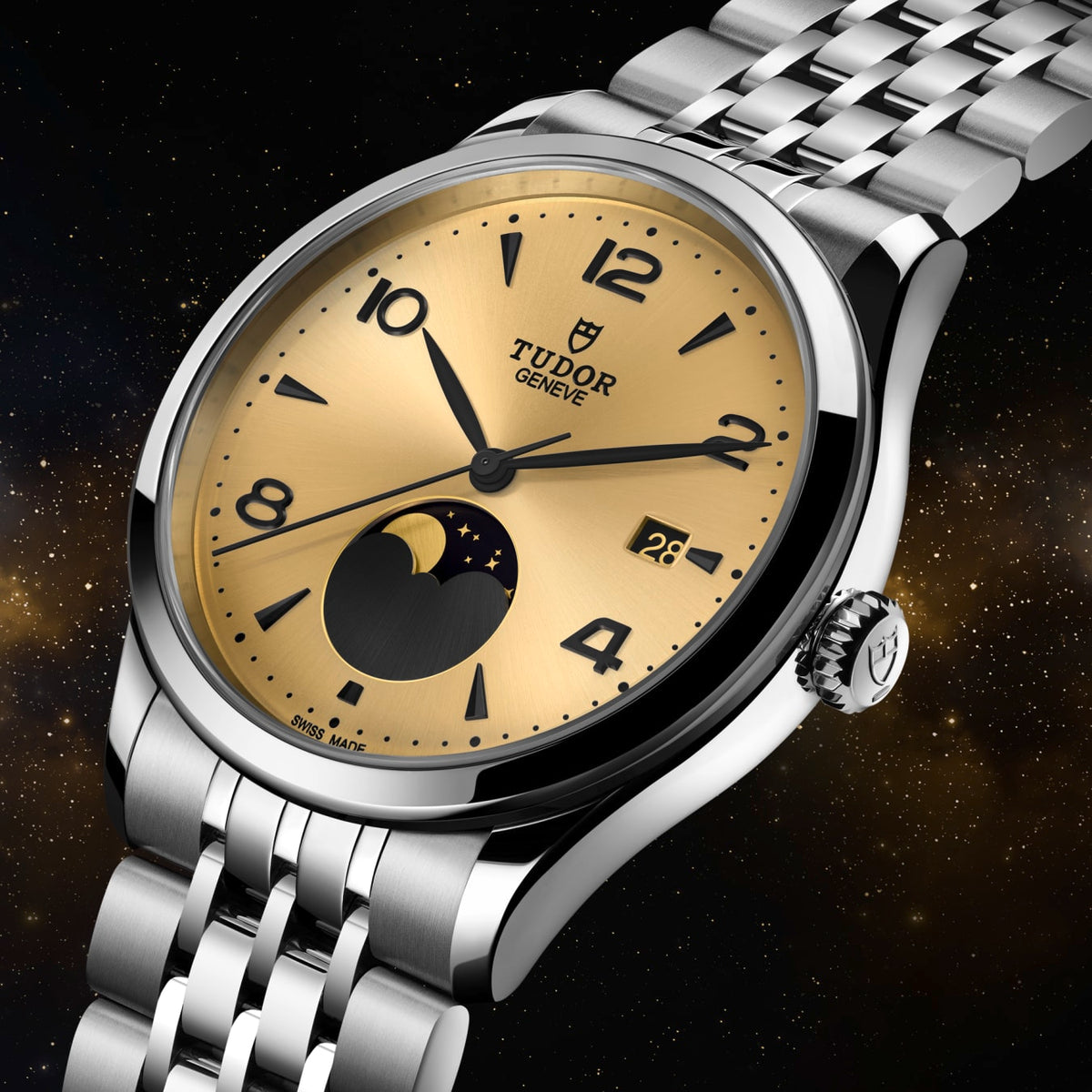 TUDOR 1926 39mm Automatic Champagne-colour satin sun-brushed dial with applied numerals and moon phase indicator Dial Steel Bracelet Watch