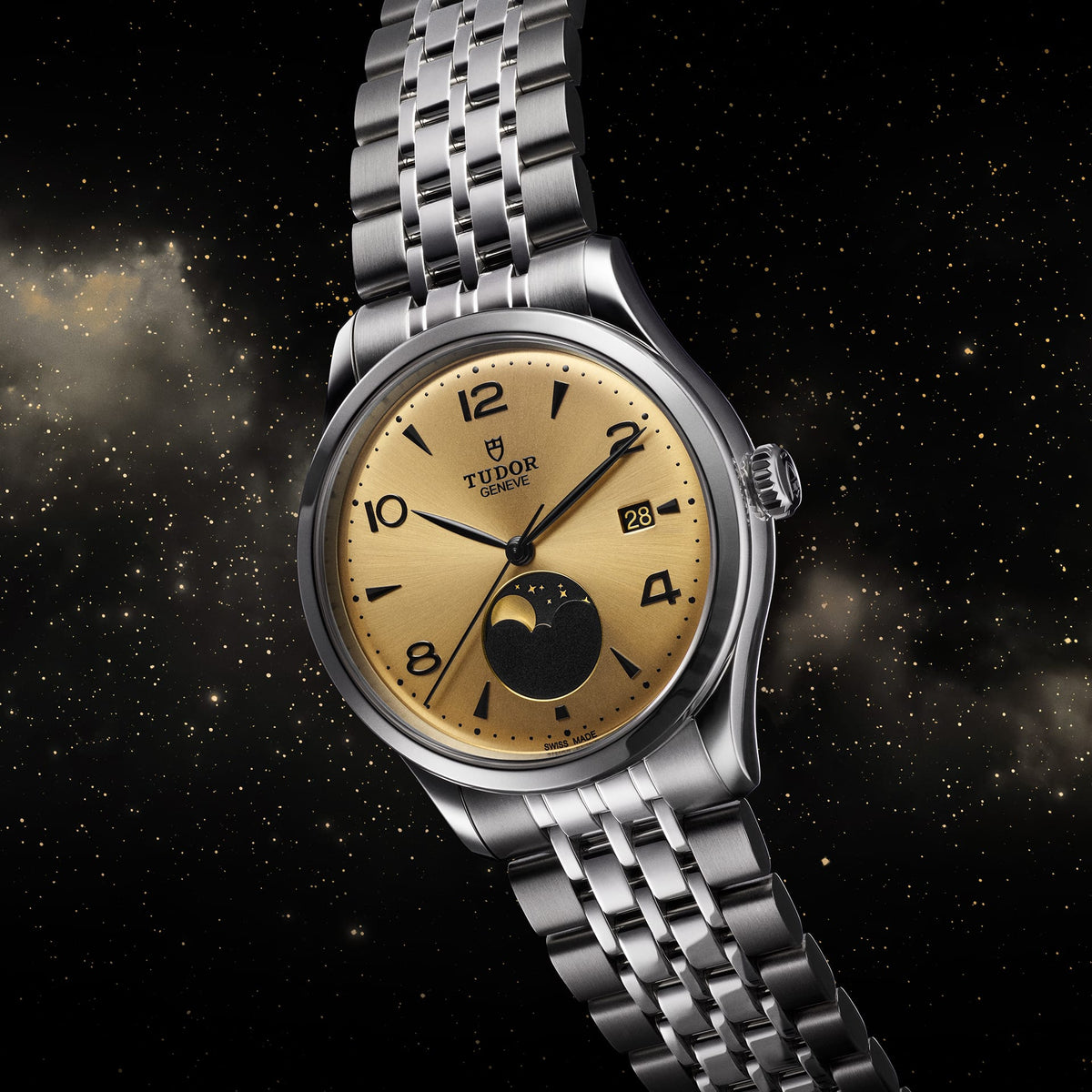 TUDOR 1926 39mm Automatic Champagne-colour satin sun-brushed dial with applied numerals and moon phase indicator Dial Steel Bracelet Watch