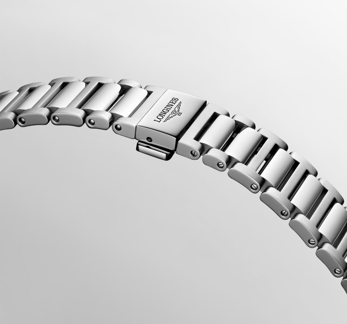 Longines Conquest 41.00mm Automatic Sunray green Dial Stainless Steel Bracelet Watch