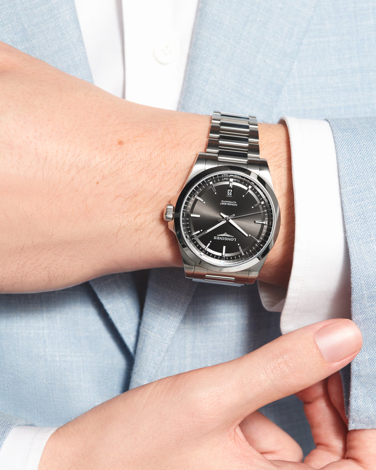 Longines Conquest 41.00mm Automatic Sunray black Dial Stainless Steel Bracelet Watch
