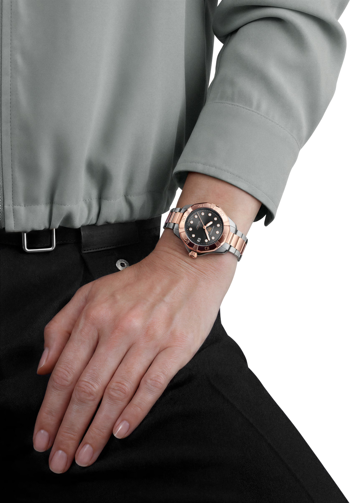 TAG Heuer Aquaracer 34mm Solargraph Black Sunray brushed Dial Silver & gold Steel plated Watch