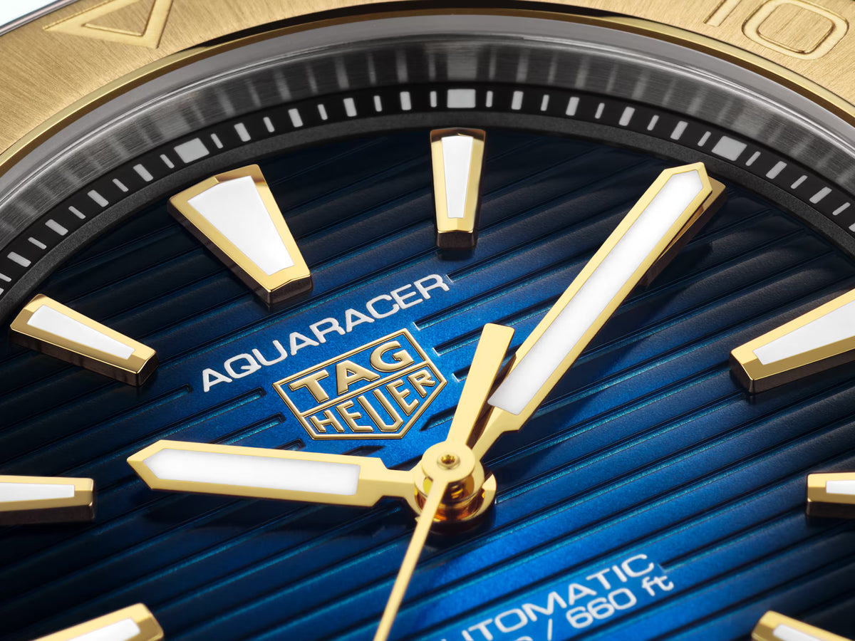 TAG Heuer Aquaracer 40mm Automatic Blue Smokey Dial Silver Steel Watch