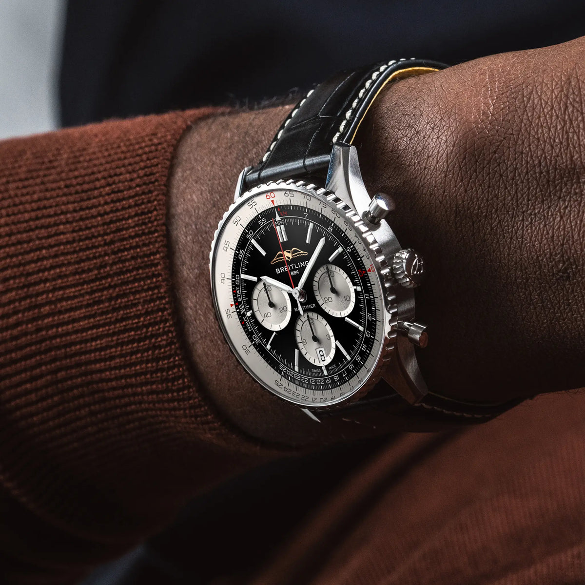 [SIMCHA-TOP500:BREITLING:AB0138211B1P1:05] Breitling Navitimer B01 Chronograph 43 – AB0138211B1P1 official image