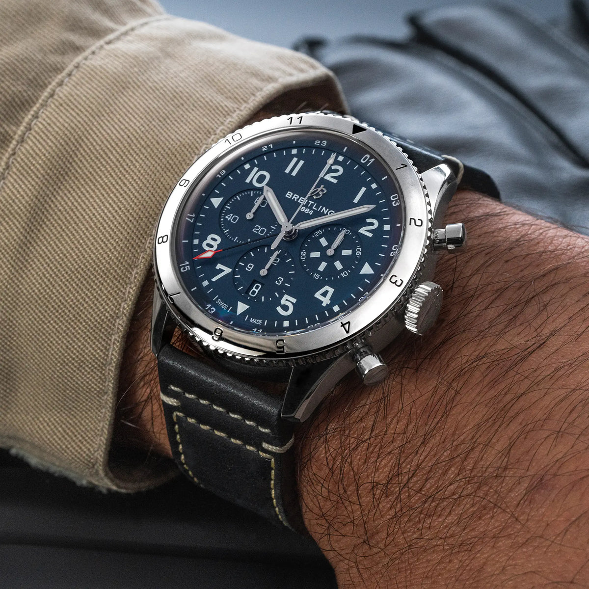 [SIMCHA-TOP500:BREITLING:AB04451A1C1X1:05] Breitling Classic AVI Super AVI B04 Chronograph GMT 46 Tribute to Vought F4U Corsair – AB04451A1C1X1 official image