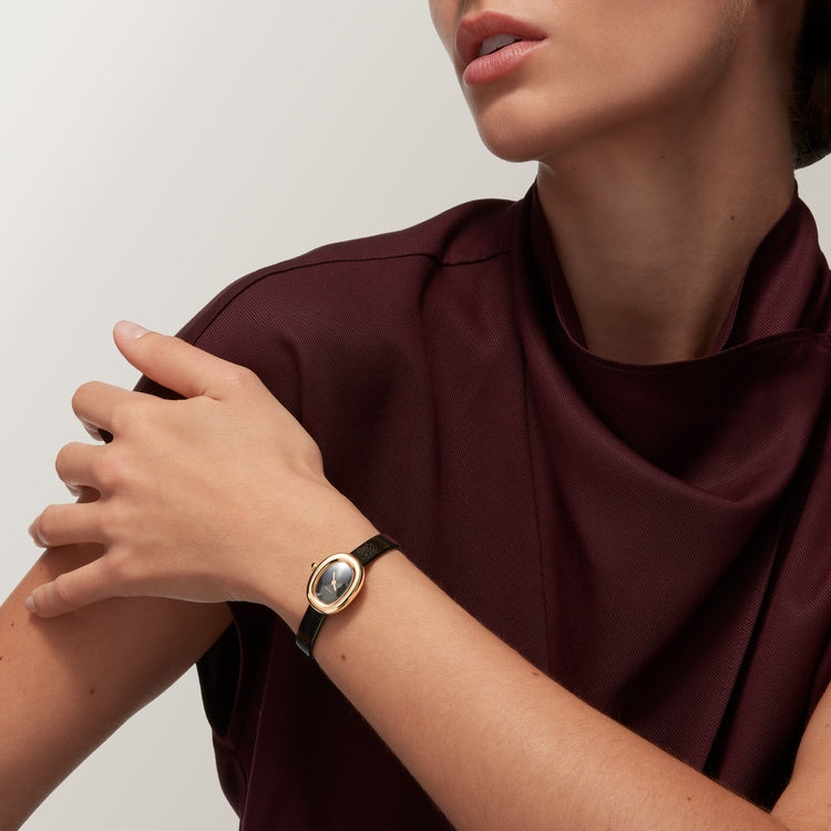 [SIMCHA-TOP500:CARTIER:WGBA0040:02] Cartier Baignoire watch, reference WGBA0040, official image 2