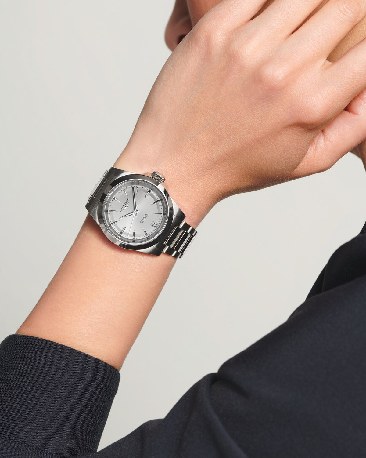 [SIMCHA-OFFICIAL-GALLERY:L3.430.4.72.6:11] Longines Conquest 34.00mm Automatic Sunray silver Dial Stainless Steel Bracelet Watch — official gallery view 11