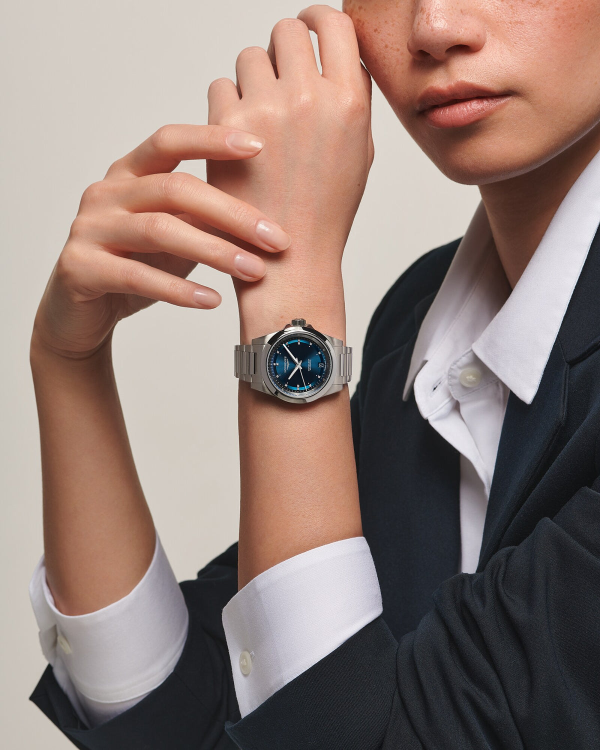 [SIMCHA-OFFICIAL-GALLERY:L3.430.4.97.6:05] Longines Conquest 34.00mm Automatic Sunray blue Swiss Super-LumiNova® Dial Stainless Steel Bracelet Watch — official gallery view 5