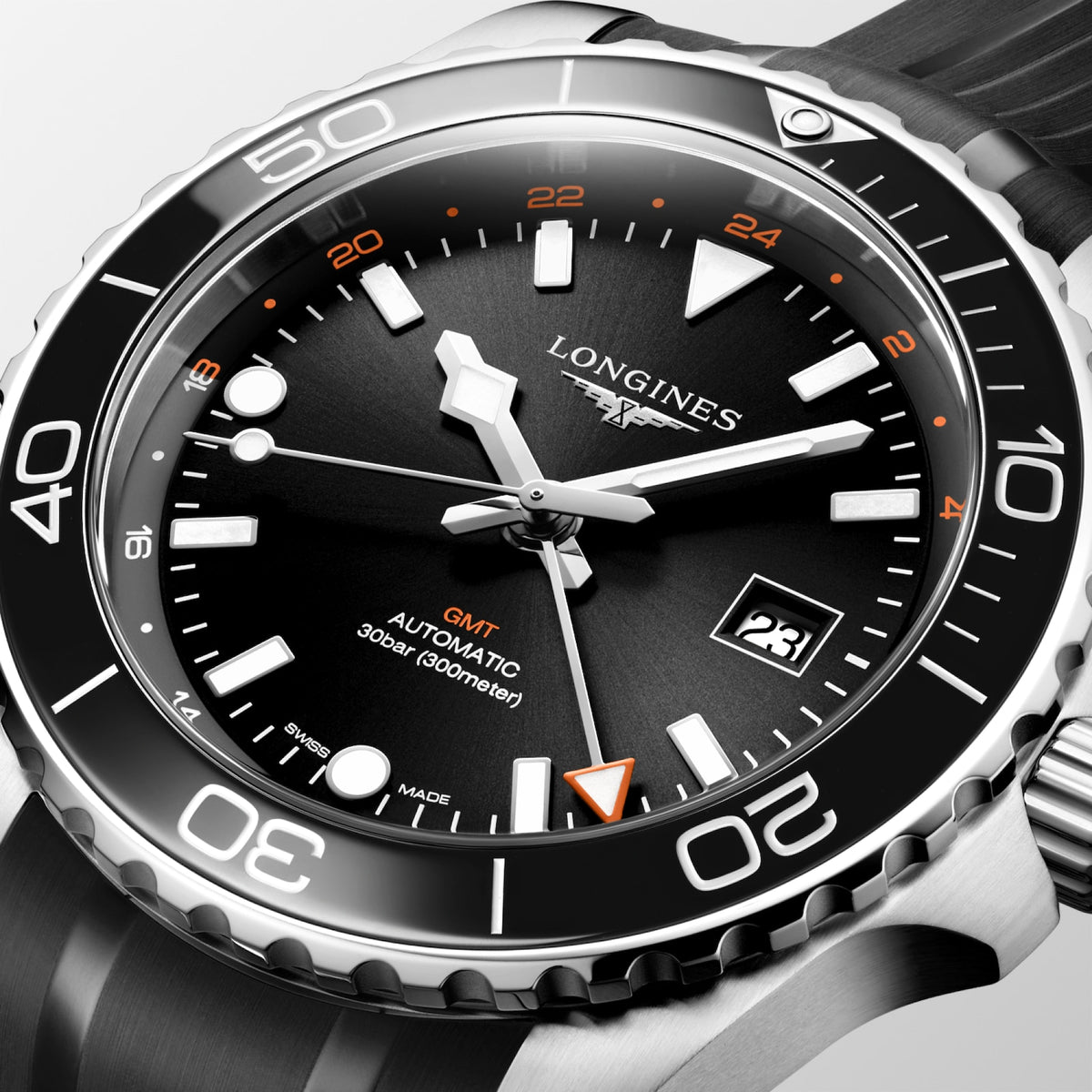 [SIMCHA-TOP500:LONGINES:L3.890.4.56.9:02] HYDROCONQUEST GMT L3.890.4.56.9 Automatic, Stainless steel and ceramic bezel, Sunray black, Strap Watch - Face close up