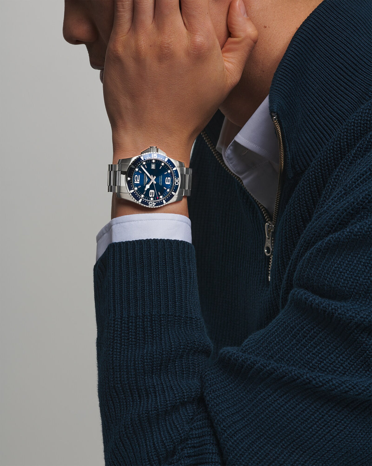 [SIMCHA-OFFICIAL-GALLERY:L3.742.4.96.6:05] Longines HydroConquest 41.00mm Automatic Sunray blue Dial Stainless Steel Bracelet Watch — official gallery view 5