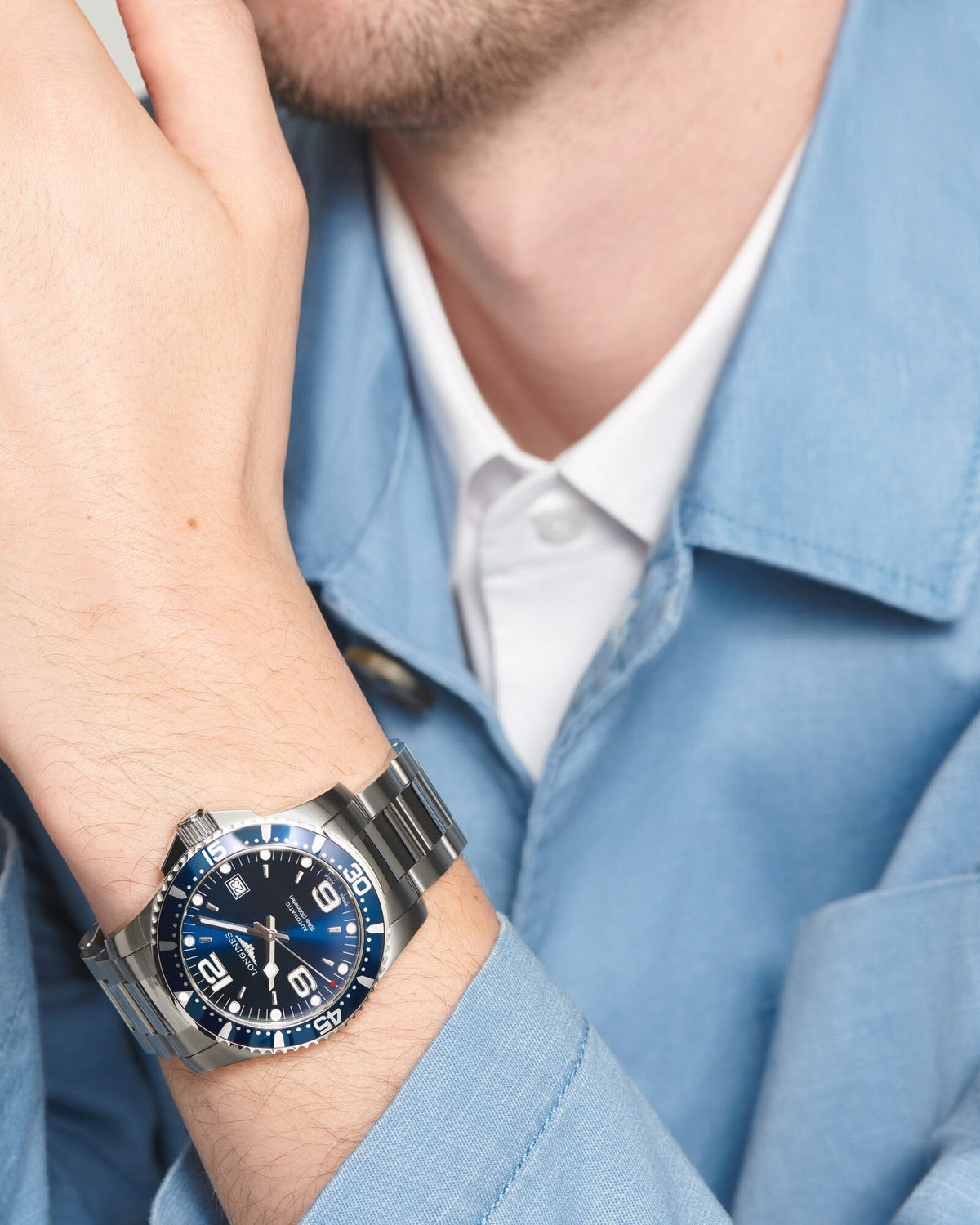[SIMCHA-OFFICIAL-GALLERY:L3.742.4.96.6:09] Longines HydroConquest 41.00mm Automatic Sunray blue Dial Stainless Steel Bracelet Watch — official gallery view 9