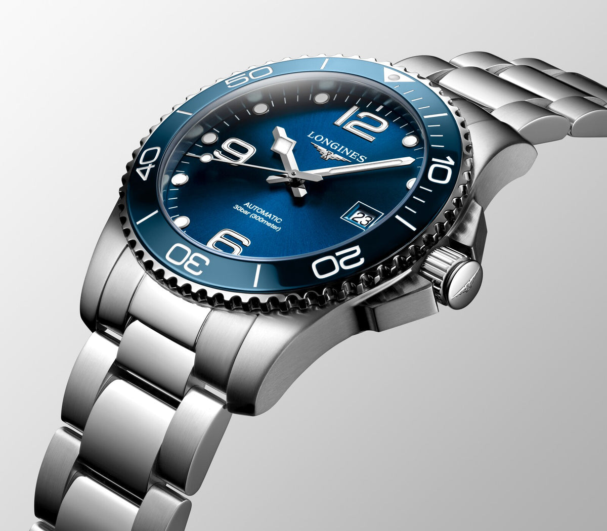 [SIMCHA-OFFICIAL-GALLERY:L3.781.4.96.6:11] Longines HydroConquest 41.00mm Automatic Sunray blue Swiss Super-LumiNova® Dial Stainless Steel Bracelet Watch — official gallery view 11
