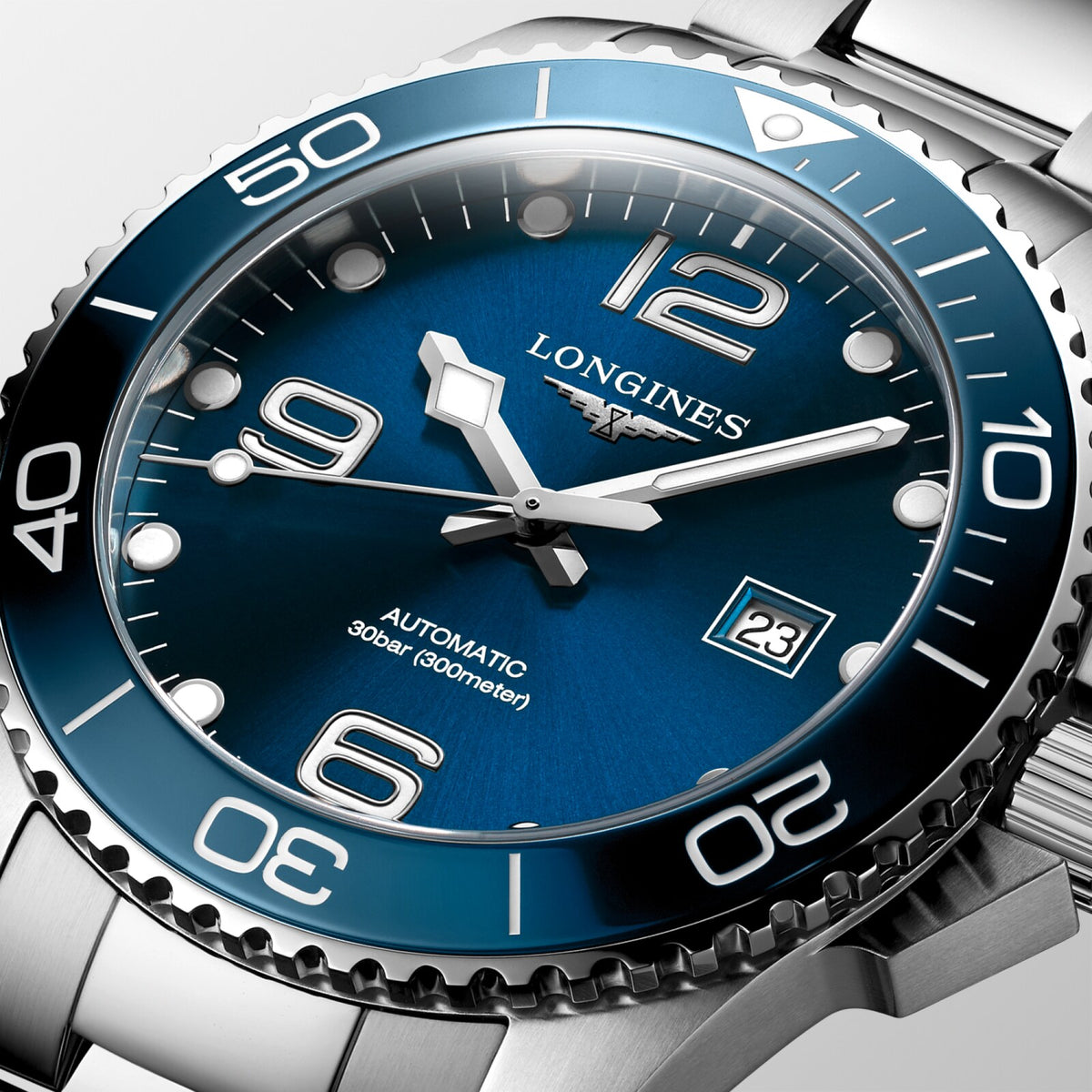 [SIMCHA-OFFICIAL-GALLERY:L3.782.4.96.6:02] Longines HydroConquest 43.00mm Automatic Sunray blue Dial Stainless Steel Bracelet Watch — official gallery view 2