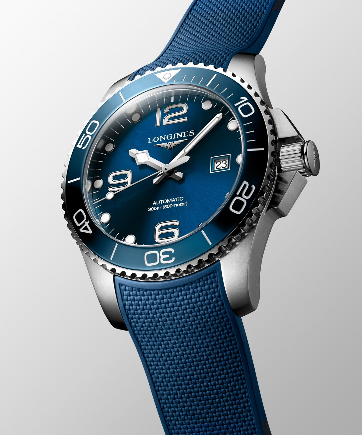 [SIMCHA-OFFICIAL-GALLERY:L3.782.4.96.9:04] Longines HydroConquest 43.00mm Automatic Sunray blue Dial Blue Rubber Strap Watch — official gallery view 4