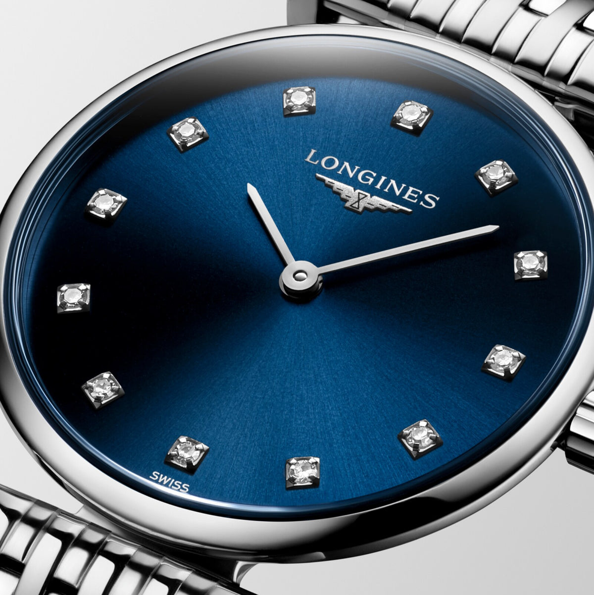 [SIMCHA-OFFICIAL-GALLERY:L4.209.4.97.C:02] Longines La Grande Classique 24.00mm Quartz Sunray blue Dial Stainless Steel Bracelet Watch — official gallery view 2