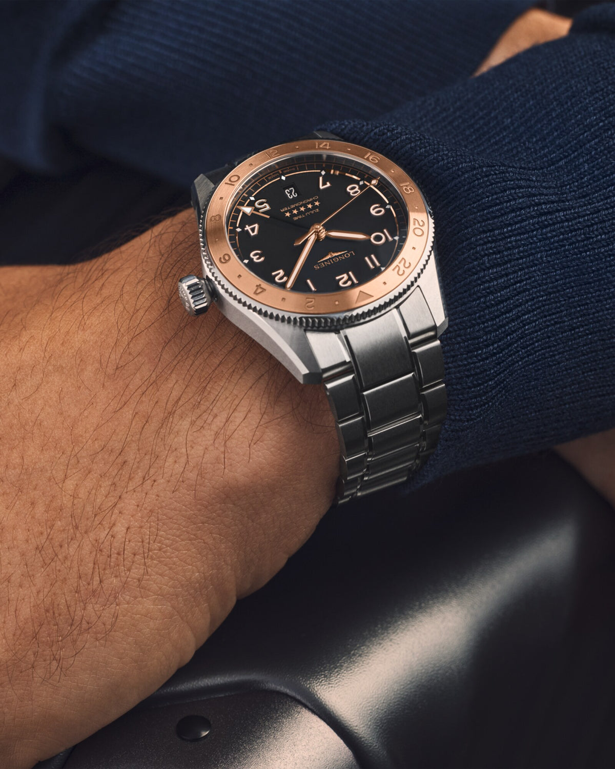 [SIMCHA-TOP500:LONGINES:L3.803.5.53.6:05] LONGINES SPIRIT ZULU TIME 1925 L3.803.5.53.6 Automatic, Stainless steel and rose gold 18 carats cap 200, Black matt, Bracelet Watch - Wristshot 2
