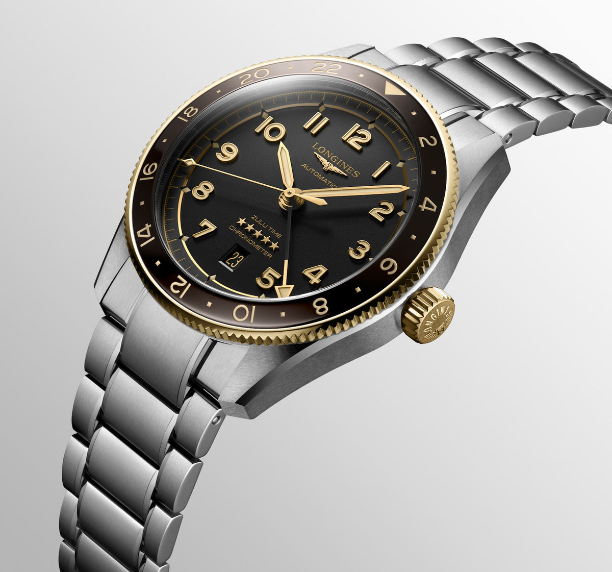 [SIMCHA-TOP500:LONGINES:L3.812.5.53.6:08] LONGINES SPIRIT ZULU TIME L3.812.5.53.6 Automatic, Stainless steel and 18 karat yellow gold cap 200, Anthracite, Bracelet Watch - Still life close up