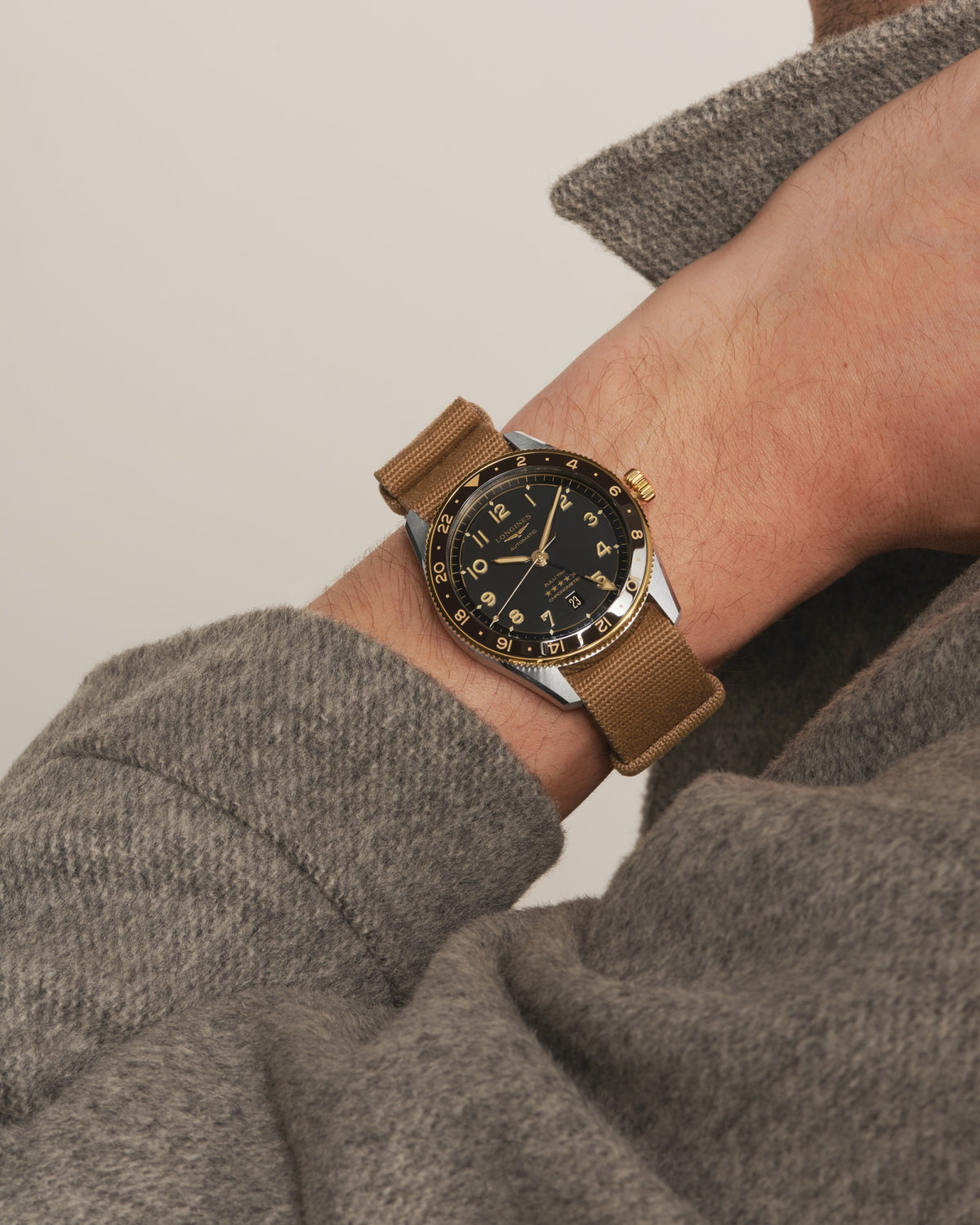 [SIMCHA-TOP500:LONGINES:L3.812.5.53.9:03] LONGINES SPIRIT ZULU TIME L3.812.5.53.9 Automatic, Stainless steel and 18 karat yellow gold cap 200, Anthracite, Strap Watch - Wristshot