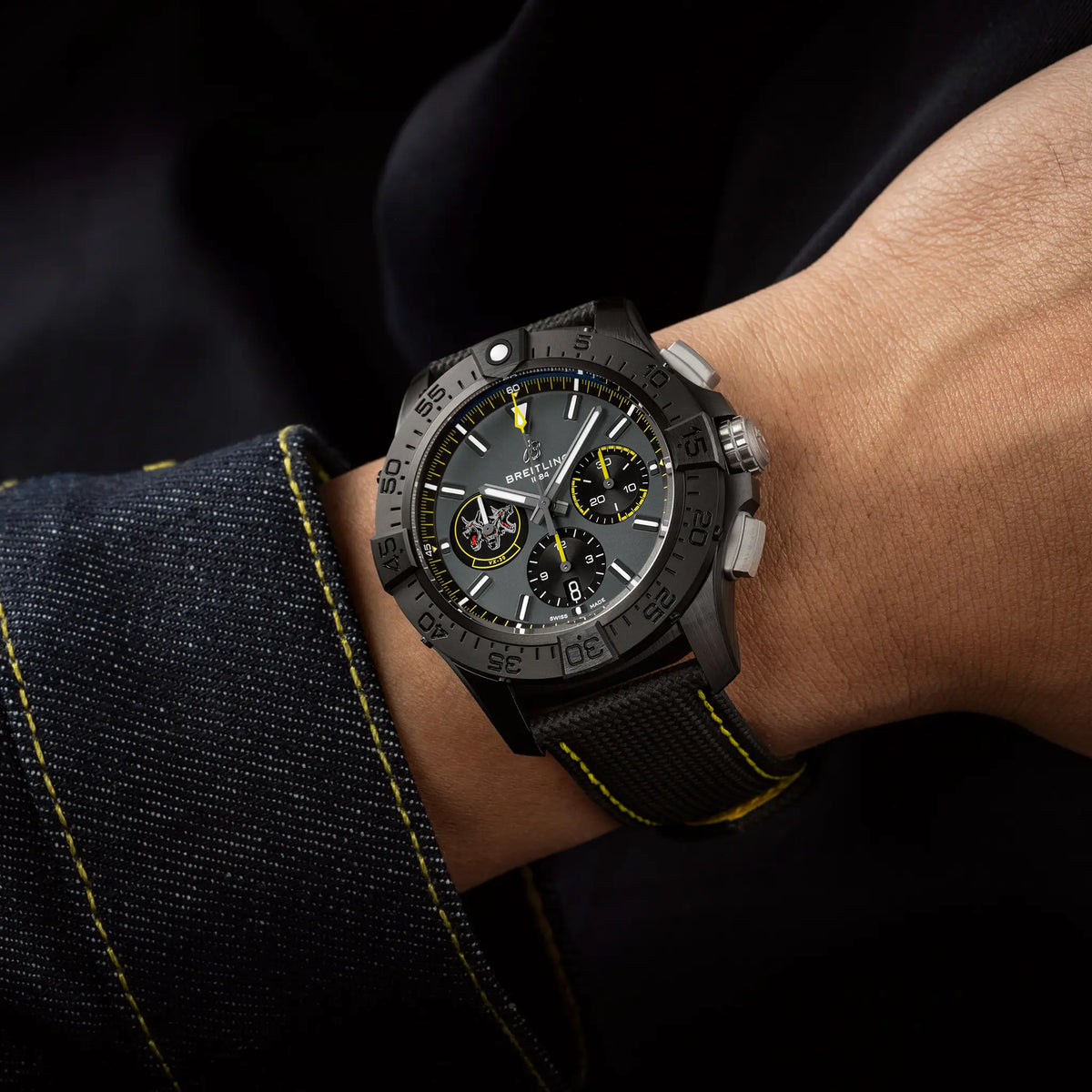 [SIMCHA-TOP500:BREITLING:SB01472A1B1X1:05] Breitling Avenger B01 Chronograph 44 Night Mission Bloodhounds – SB01472A1B1X1 official image