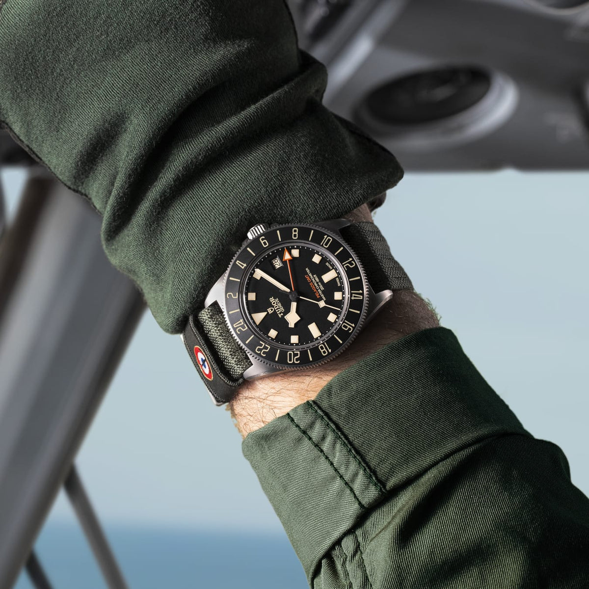 [SIMCHA-TOP500:TUDOR:M2542G267NU-0002:03] Pelagos FXD GMT Manufacture Calibre MT5652-U 42mm titanium case Green fabric strap