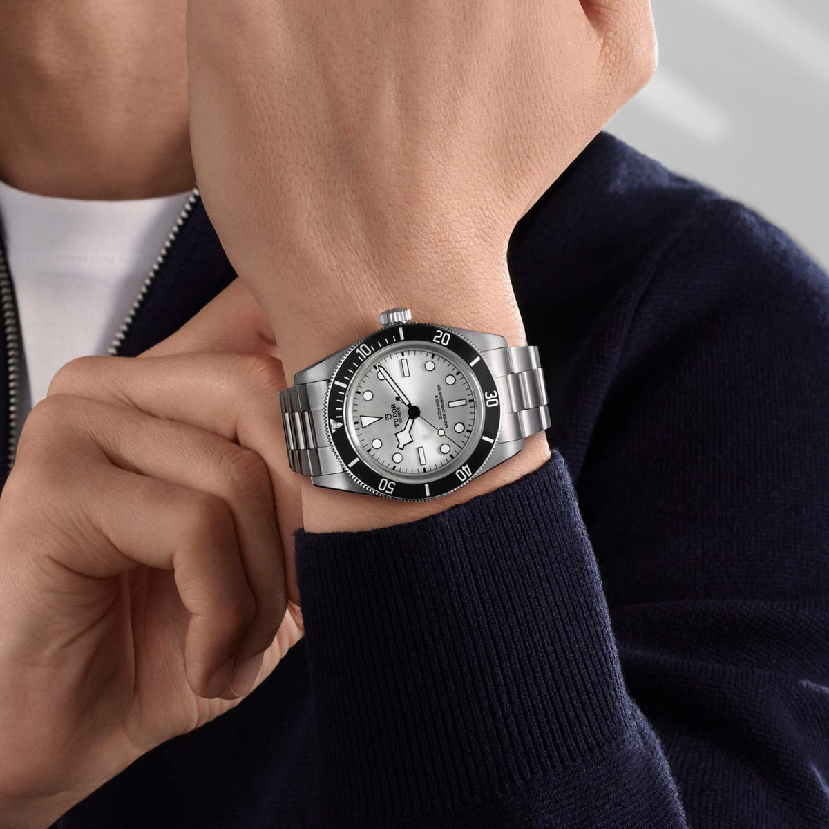 [SIMCHA-TOP500:TUDOR:M7943A1A0NU-0002:03] Black Bay 68 Manufacture Calibre MT5601-U 43mm steel case Silver dial
