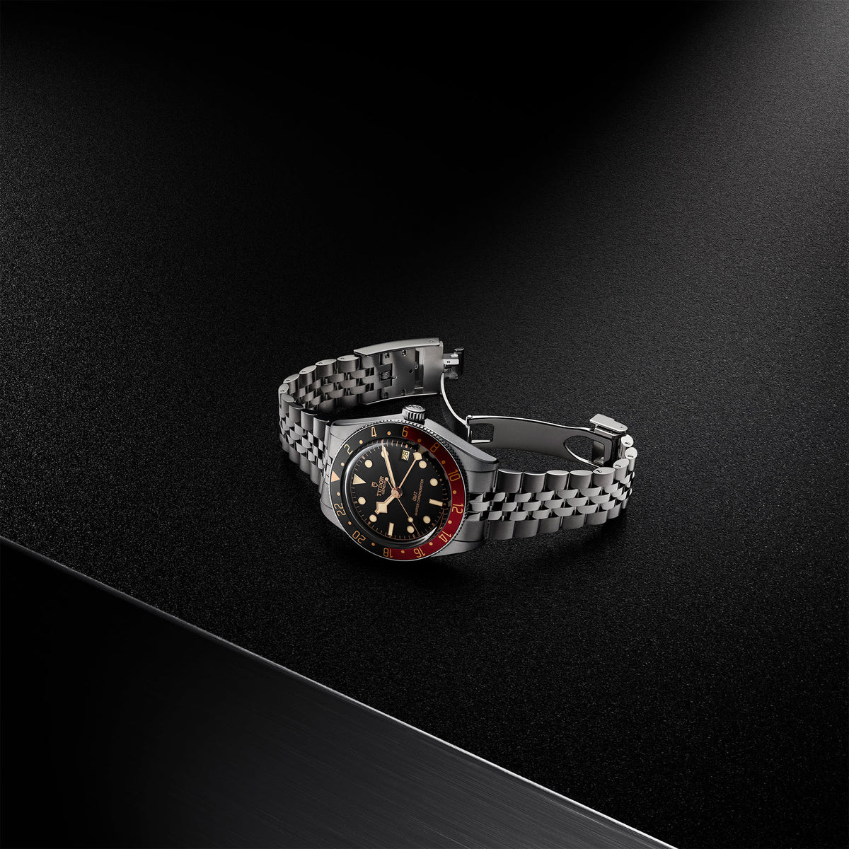 [SIMCHA-TOP500:TUDOR:M7939G1A0NRU-0003:08] Black Bay 58 GMT Manufacture Calibre MT5450-U 39mm steel case Black and burgundy bezel