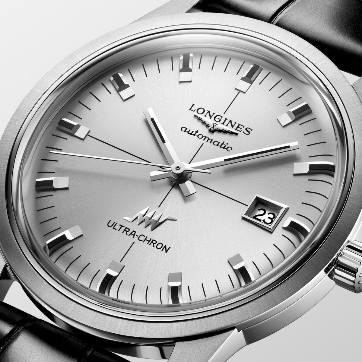 [SIMCHA-STANDALONE:L2.937.4.72.2:02] Longines Ultra-Chron Classic 40.00 mm Automatic Sunray silver Dial Black Alligator strap Watch – L2.937.4.72.2 – ULTRA-CHRON CLASSIC L2.937.4.72.2 Automatic, Stainless steel, Sunray silver, Strap Watch - Face close up